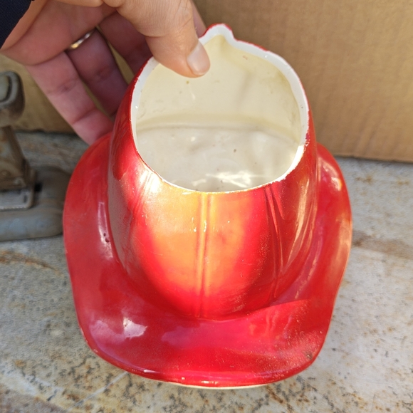 Vintage Inarco boy fireman firefighter head vase planter - Picture 2 of 2